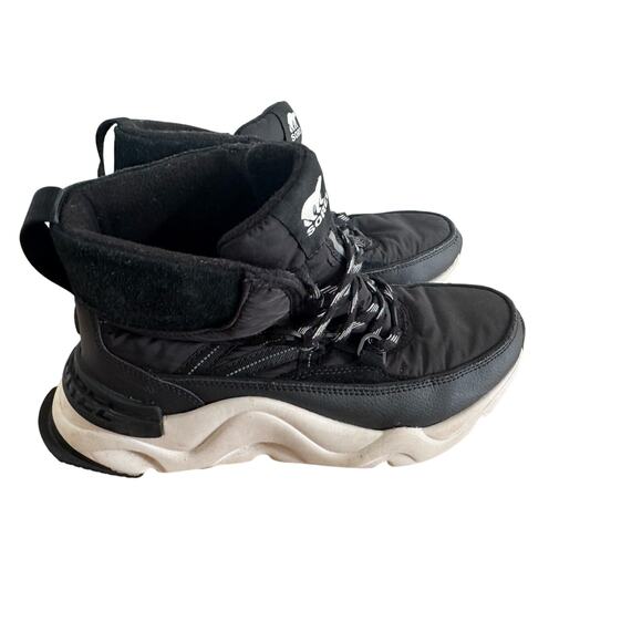 Sorel Women’s Kinetic RNEGD Waterproof Hightop Sneaker Boots womens 9 - Picture 2 of 4